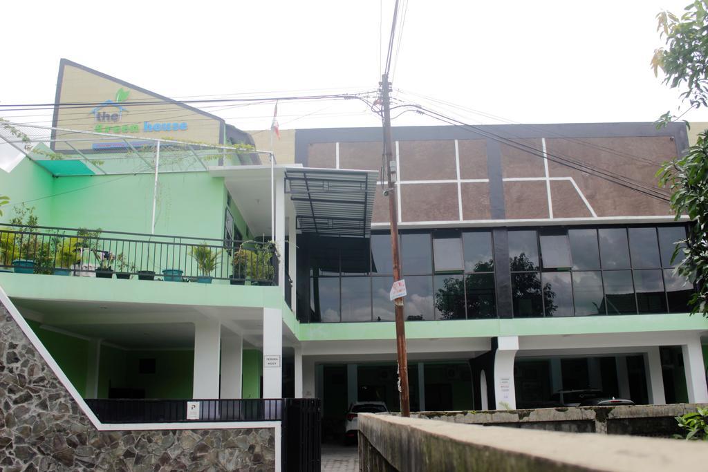 The Greenhouse Hotel Yogyakarta Exterior foto