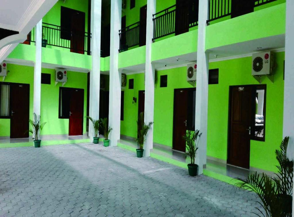 The Greenhouse Hotel Yogyakarta Exterior foto
